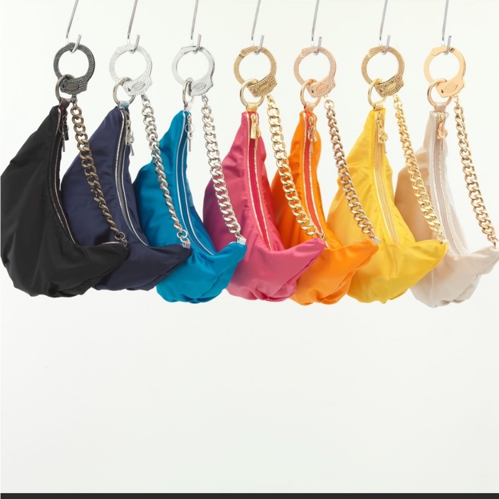 ISO Cuffz by Linz bag!